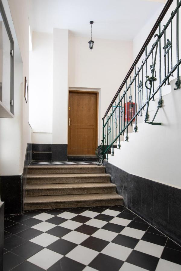 Theatre Square Apartments نوفي ساد المظهر الخارجي الصورة