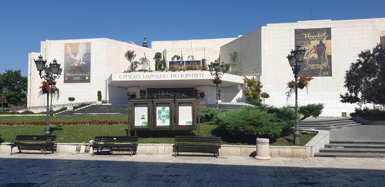 Theatre Square Apartments نوفي ساد المظهر الخارجي الصورة