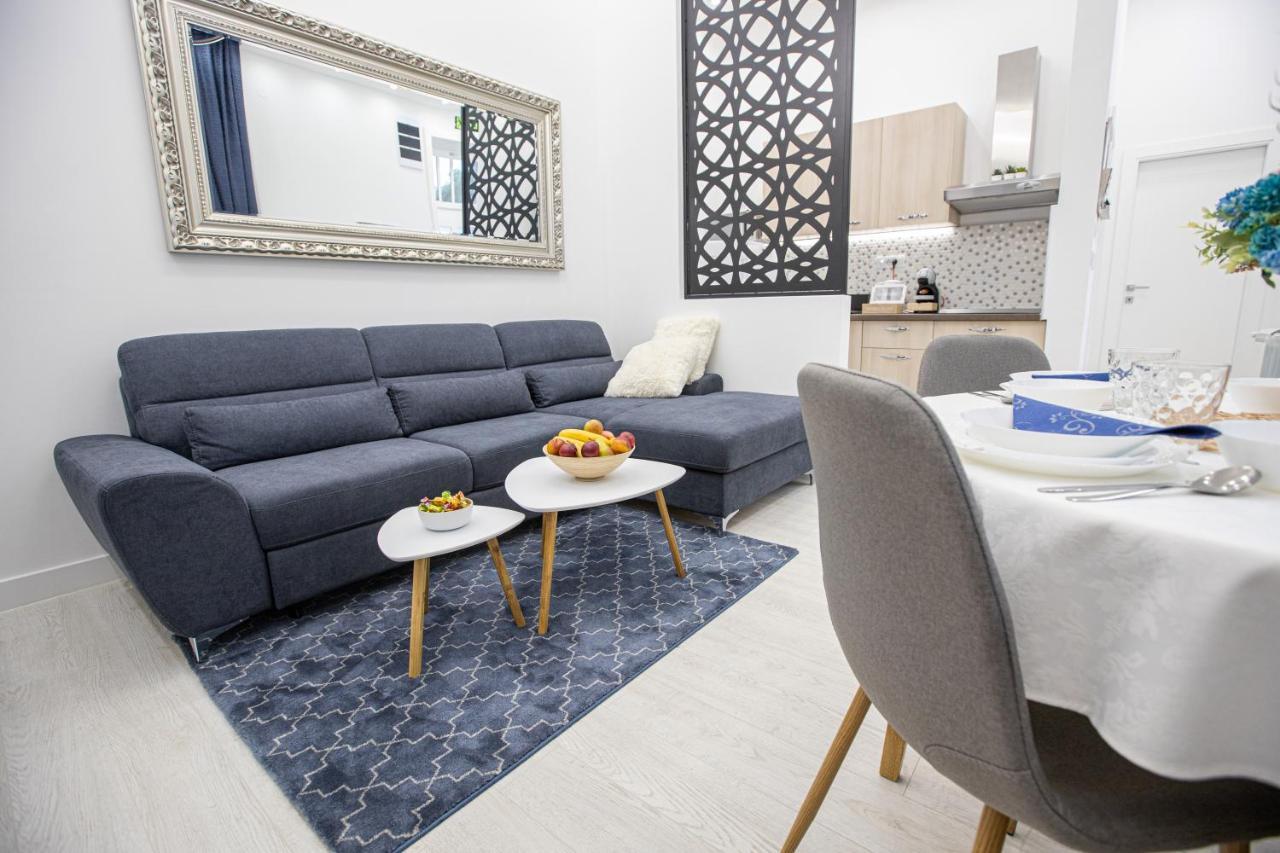 Theatre Square Apartments نوفي ساد المظهر الخارجي الصورة