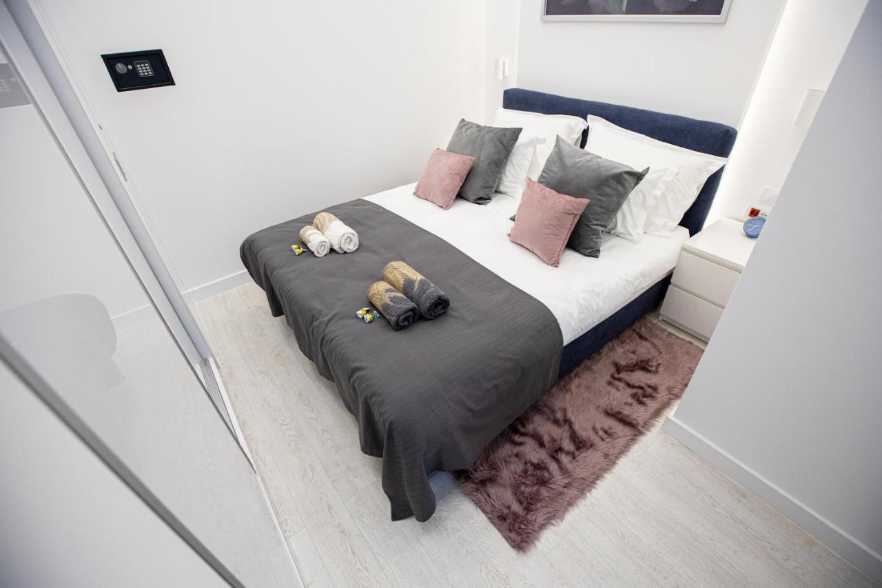 Theatre Square Apartments نوفي ساد المظهر الخارجي الصورة