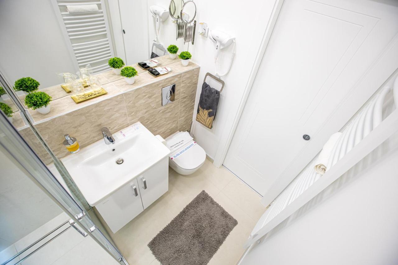 Theatre Square Apartments نوفي ساد المظهر الخارجي الصورة