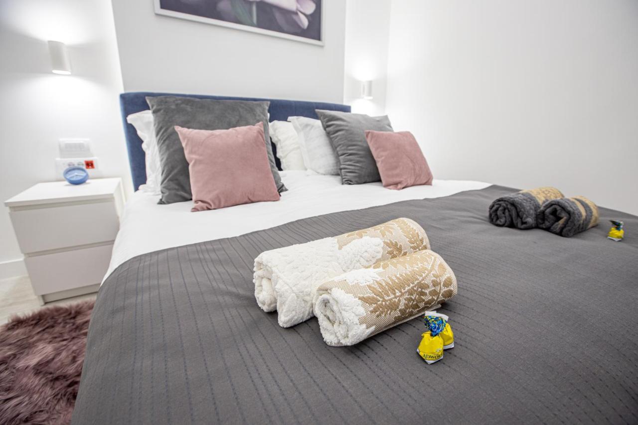 Theatre Square Apartments نوفي ساد المظهر الخارجي الصورة